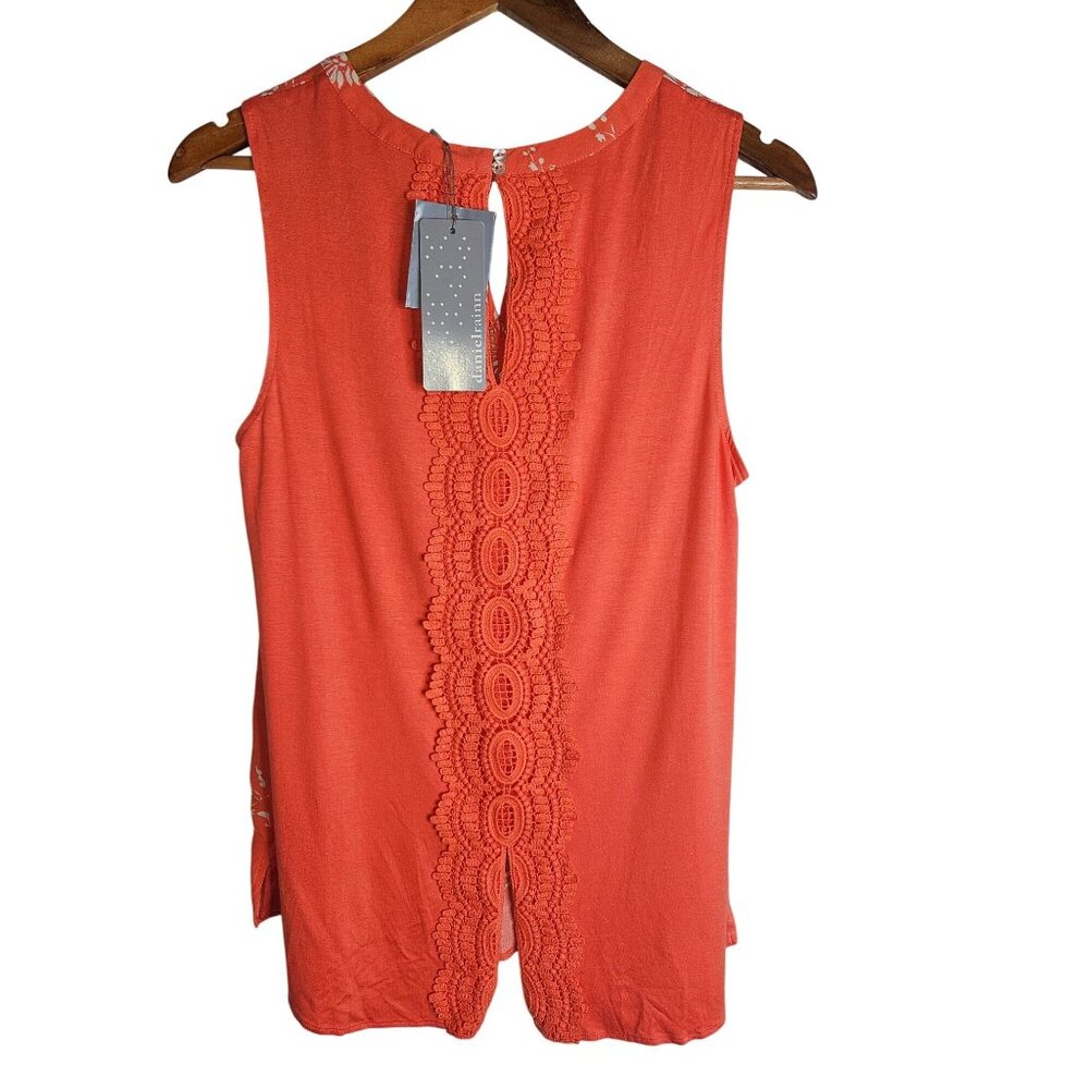 Danielrainn Crochet Keyhole Floral Sleeveless Blouse Women Size M - Picture 2 of 5